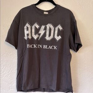H&M graphic short sleeve band t shirt AC/DC Back in Black